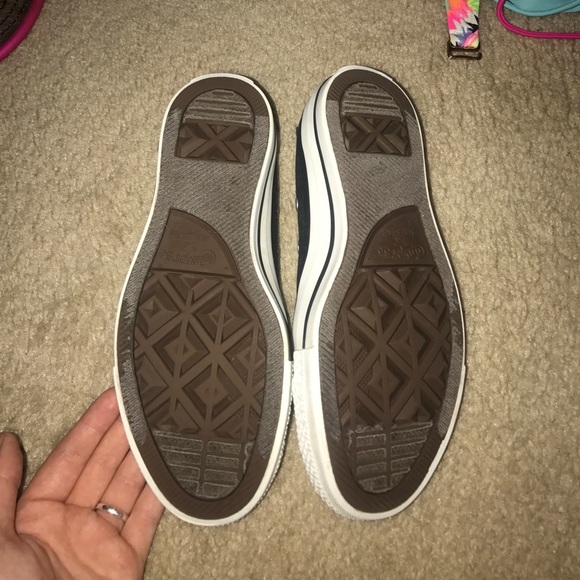 converse - Picture 2 of 3